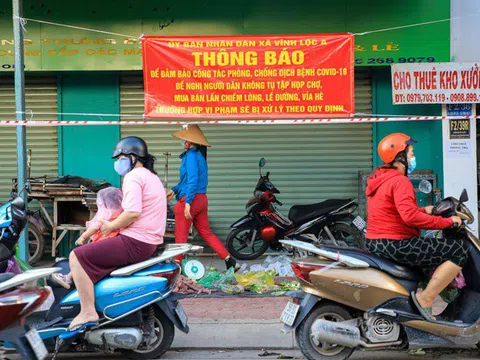Chợ truyền thống ở TP.HCM phải phân luồng lối ra vào