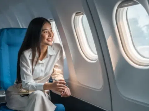 Cựu tiếp viên hàng không tiết lộ 'mối đe dọa' ít ai ngờ khi đi máy bay