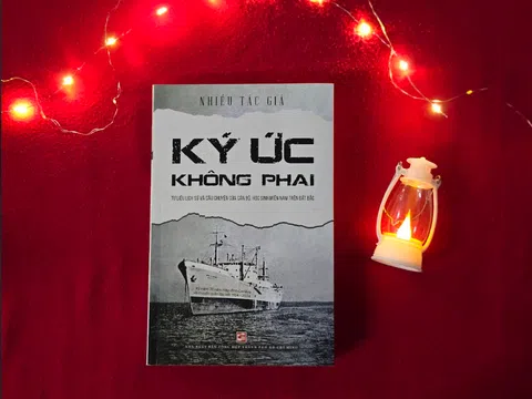 Ra mắt sách “Ký ức không phai” của nhiều tác giả