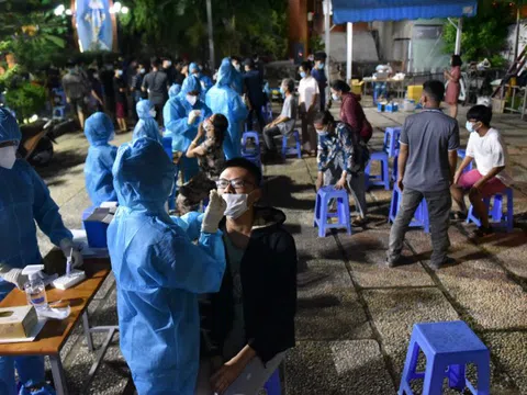 KHẨN: Đơn vị nào có người lao động sống ở Gò Vấp gửi danh sách để 'xét nghiệm trong ngày'