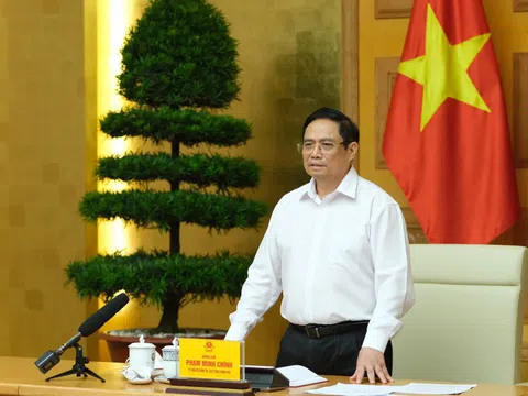 Thủ tướng: Tạo mọi điều kiện sản xuất bằng được vắc xin phòng chống COVID-19 để chủ động lo cho người dân