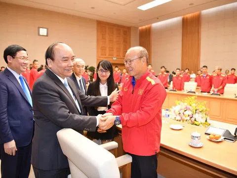 Chủ tịch nước và Chủ tịch Quốc hội chúc mừng chiến thắng của Đội tuyển Việt Nam