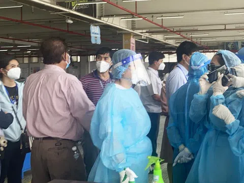 Suốt đêm truy vết, đưa người nguy cơ cao rời nhà máy Pouyuen