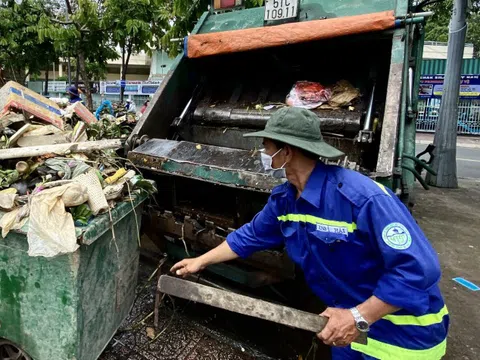Hàng rong, bán vé số, bốc vác bị tác động do COVID-19 được hỗ trợ 50.000 đồng/ngày