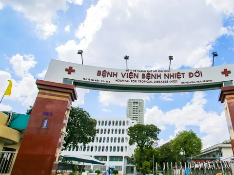 Bệnh viện Bệnh Nhiệt đới TP HCM chính thức dỡ bỏ cách ly