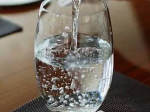 Uống nước giảm cân